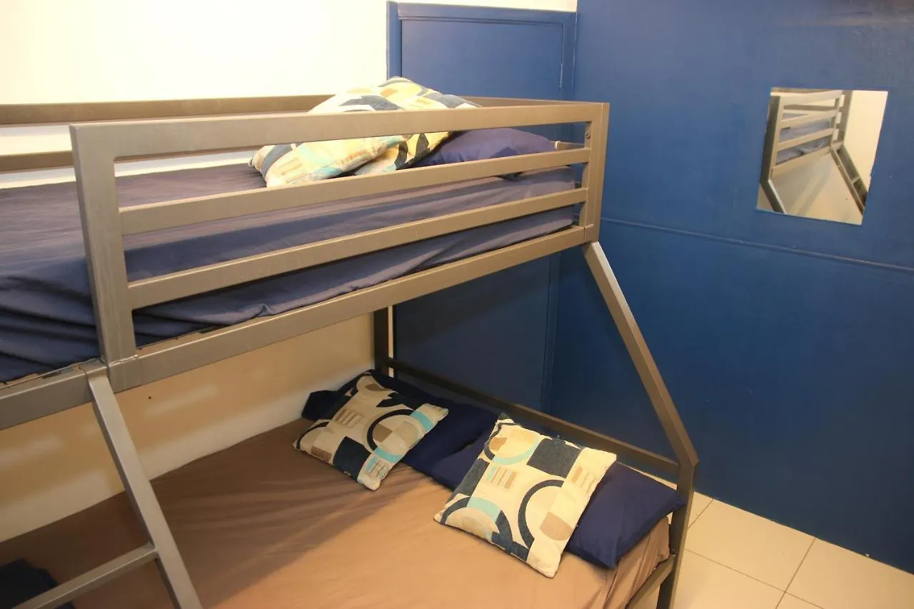 Albergue Cairns Waterfront Backpackers 0*,  Australia